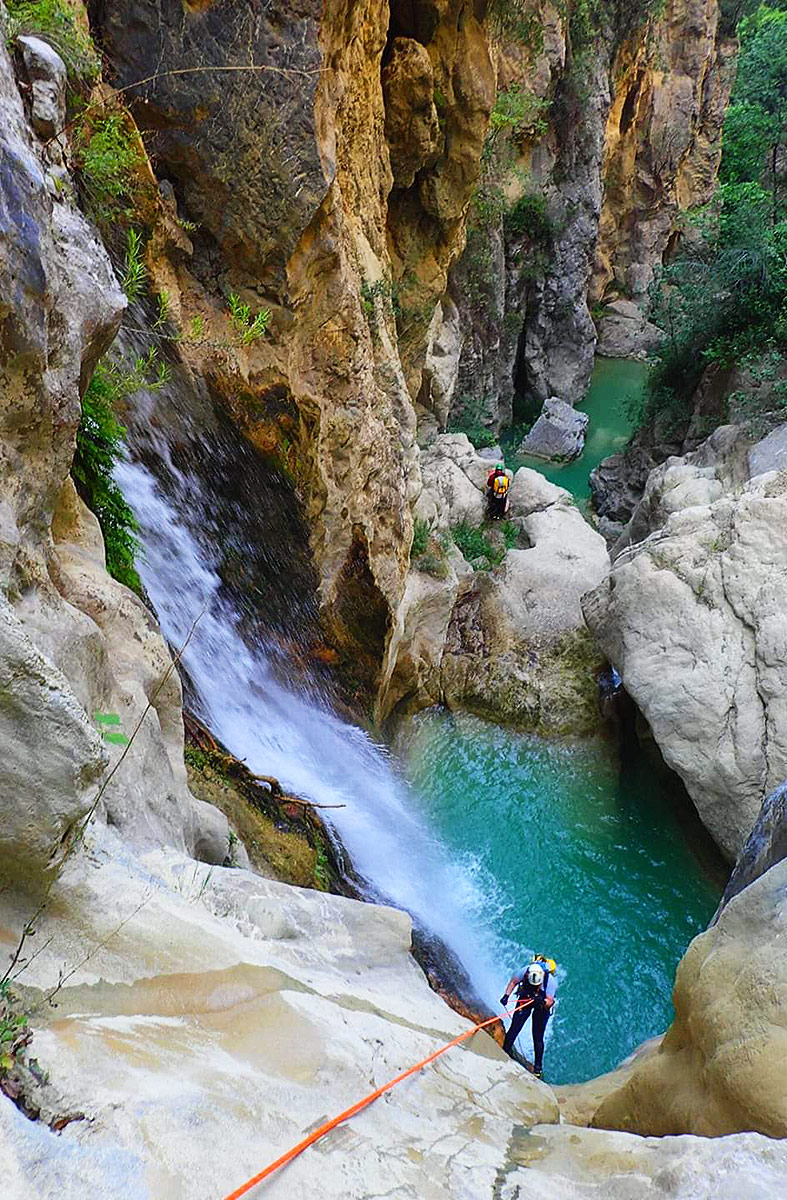 ICAN_Σχολή κατάβασης φαραγγιών_Αρχαρίων / Μύησης